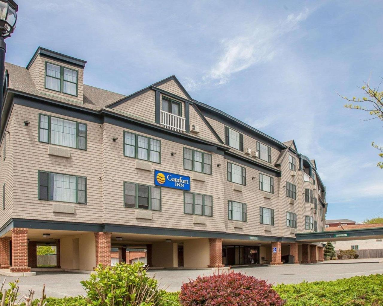 Comfort Inn At Newport Beach Middletown Exterior photo