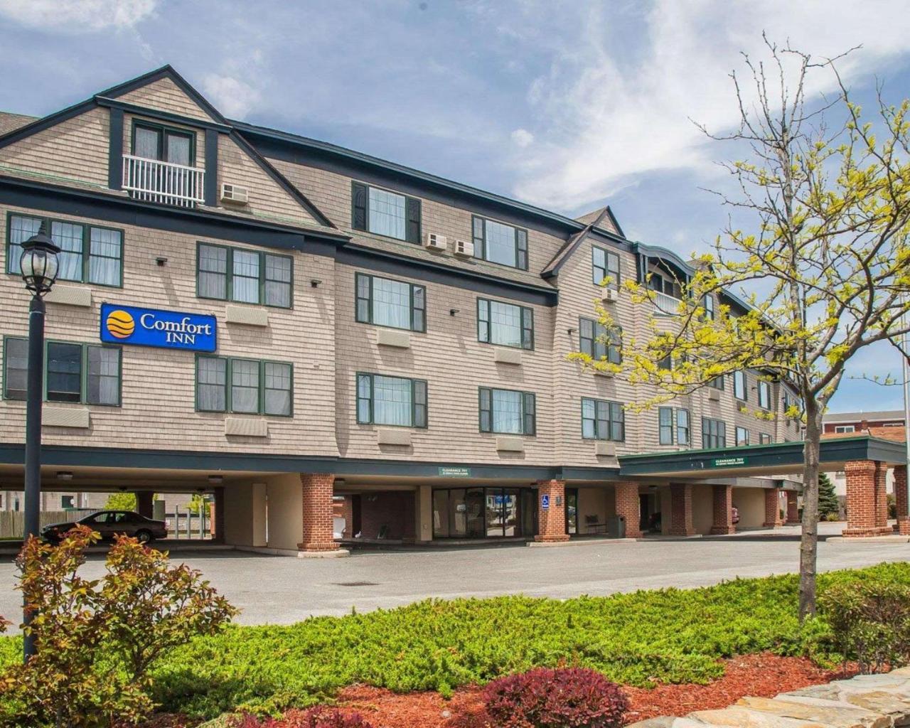 Comfort Inn At Newport Beach Middletown Exterior photo